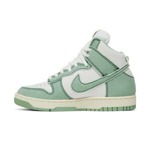 Nike Women's Sneakers in Green and White